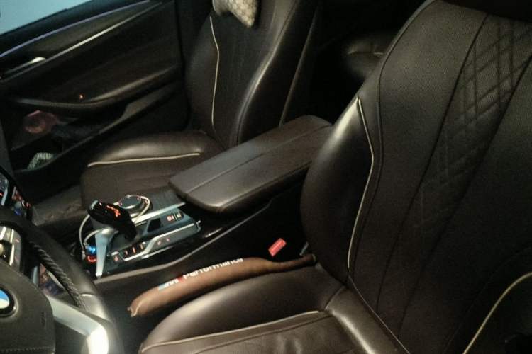 Used BMW 5 Series 2019 Facelifted 530Li Luxury Edition Premium Package Left Front Seat