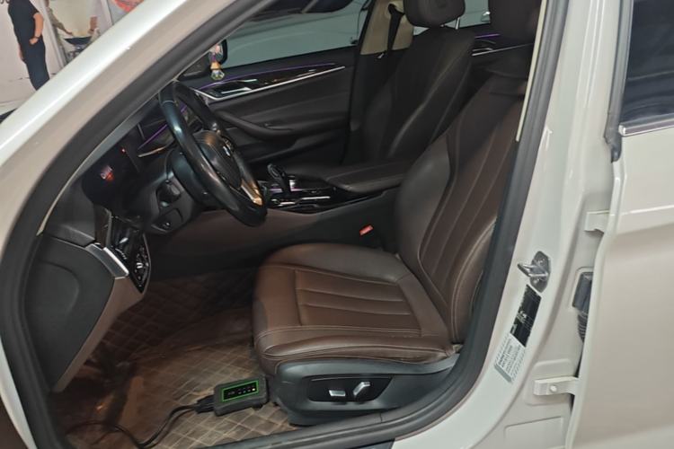 Used BMW 5 Series 2019 525Li Luxury Package Left Front Seat