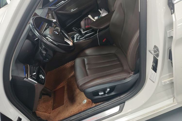 Used BMW 5 Series 2019 525Li Luxury Package Left Front Seat