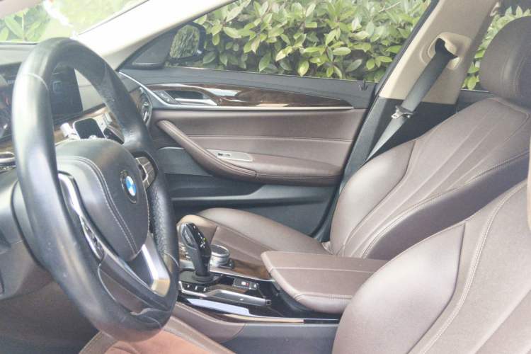 Used BMW 5 Series 2019 Facelifted 525Li Luxury Package Left Front Seat