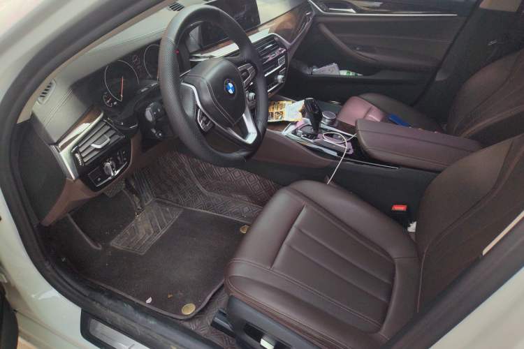 Used BMW 5 Series 2019 Facelifted 525Li Luxury Package Left Front Seat