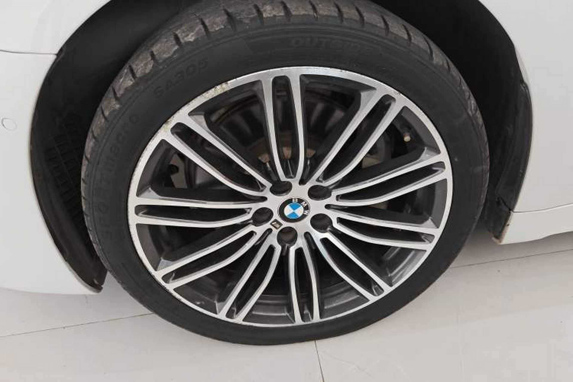 Used BMW 5 Series 2019 530Li Leading Model M Sport Package Left Front Wheel Hub