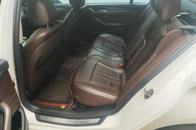 Used BMW 5 Series 2019 530Li xDrive Luxury Package Left Rear Seat