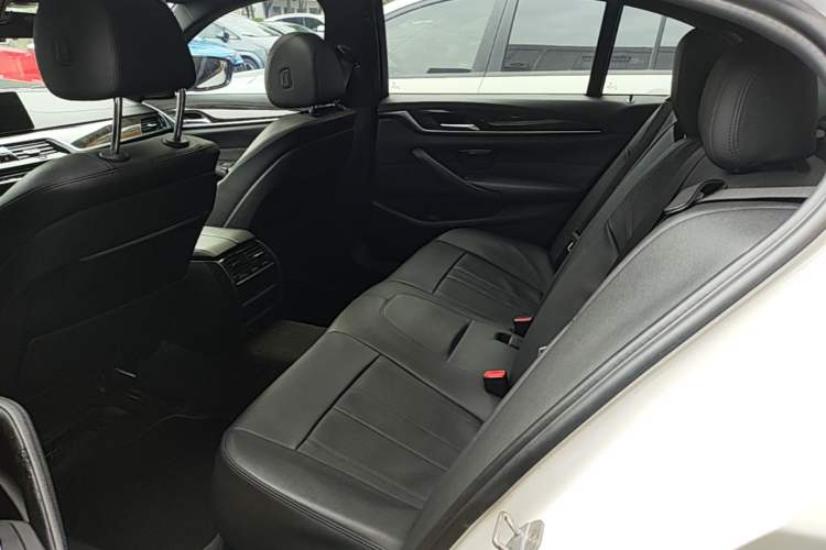 Used BMW 5 Series 2019 Restyled 525Li M Sport Package Left Rear Seat