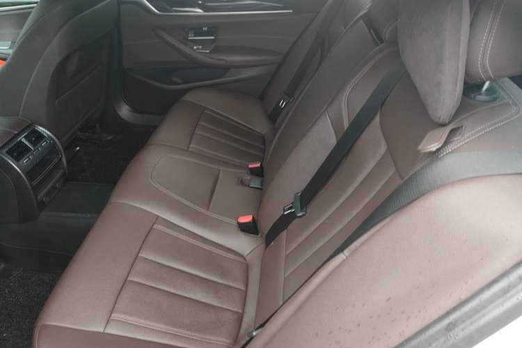 Used BMW 5 Series 2019 Facelifted 525Li Luxury Package Left Rear Seat