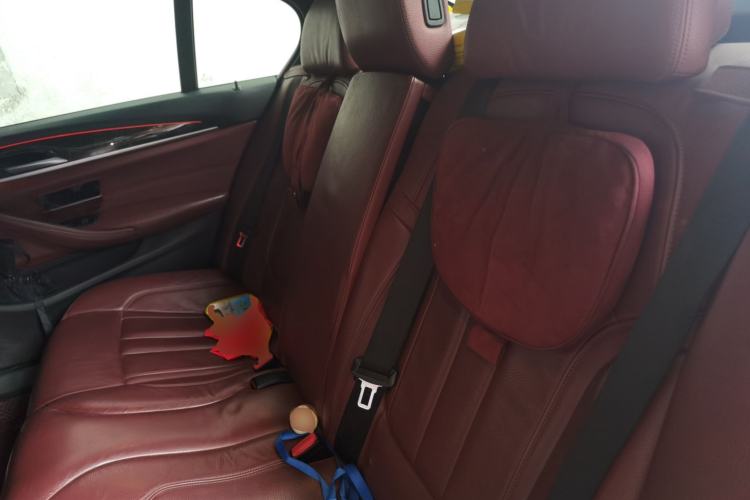 Used BMW 5 Series 2019 530Li Leading Model M Sport Package Left Rear Seat
