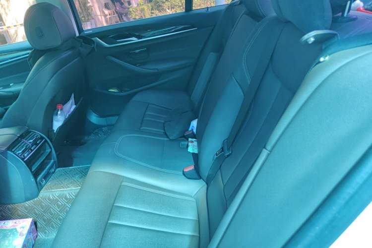 Used BMW 5 Series 2019 525Li Luxury Package Left Rear Seat