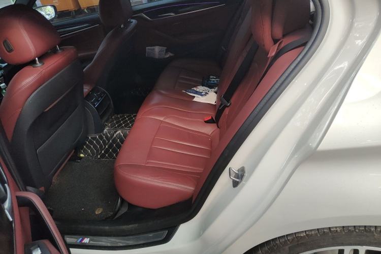 Used BMW 5 Series 2019 530Li Leading Model M Sport Package Left Rear Seat