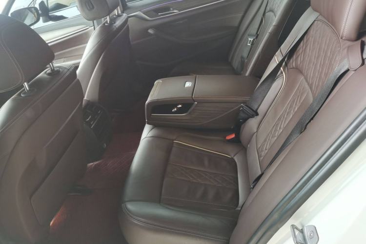 Used BMW 5 Series 2019 Facelifted 530Li Leading Edition Luxury Package Left Rear Seat