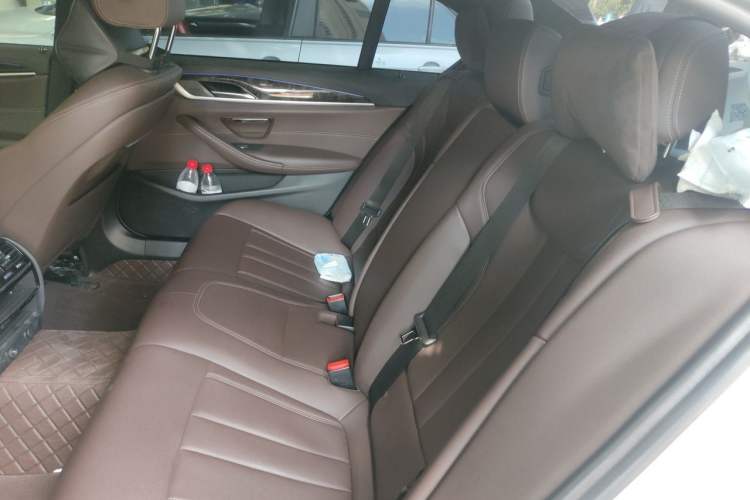 Used BMW 5 Series 2019 Restyled 525Li M Sport Package Left Rear Seat
