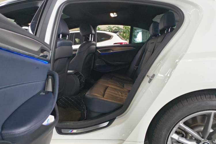 Used BMW 5 Series 2019 Restyled 525i M Sport Package Left Rear Seat