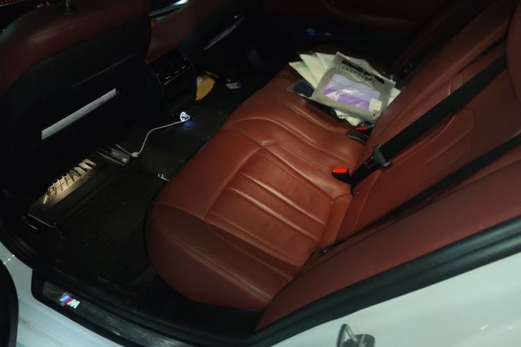 Used BMW 5 Series 2019 530Li Leading Model M Sport Package Left Rear Seat