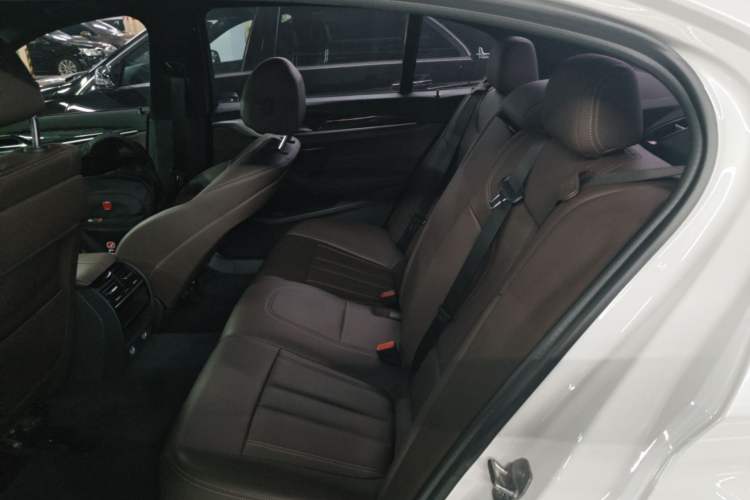 Used BMW 5 Series 2019 Restyled 525Li M Sport Package Left Rear Seat