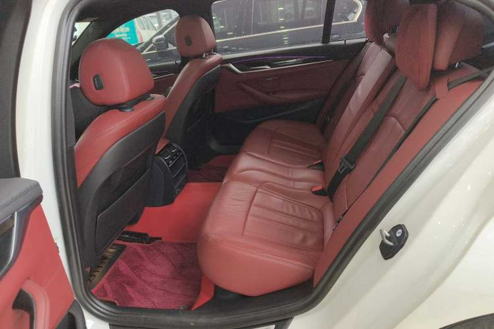 Used BMW 5 Series 2019 530Li Leading Model M Sport Package Left Rear Seat