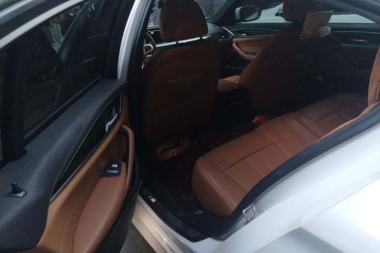 Used BMW 5 Series 2019 530Li Leading Model M Sport Package Left Rear Seat