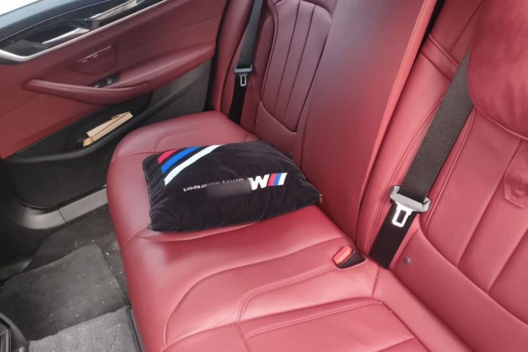 Used BMW 5 Series 2019 Facelifted 530Li Leading Edition M Sport Package Left Rear Seat