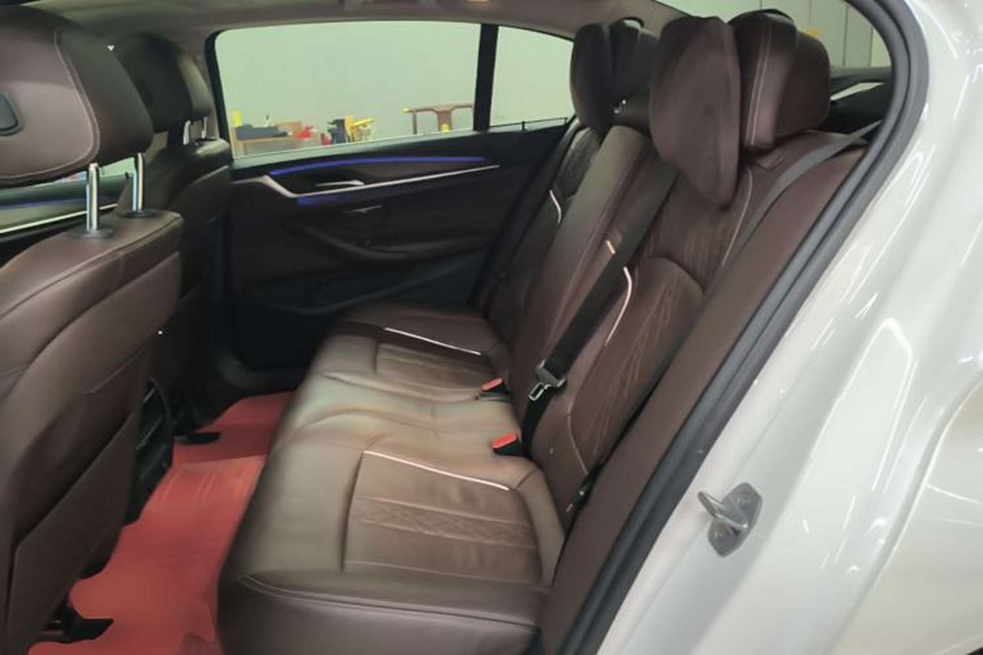 Used BMW 5 Series 2019 530Li Leading Model Luxury Package Left Rear Seat