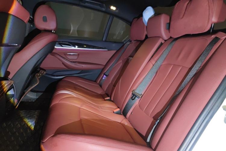 Used BMW 5 Series 2019 530Li Leading Model M Sport Package Left Rear Seat
