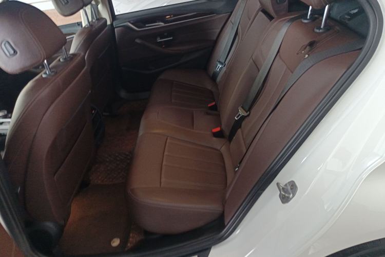 Used BMW 5 Series 2019 525Li Luxury Package Left Rear Seat