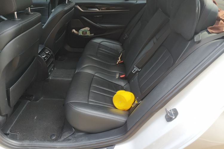 Used BMW 5 Series 2019 530Li Leading Model M Sport Package Left Rear Seat