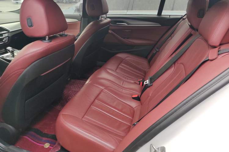 Used BMW 5 Series 2019 530Li xDrive M Sport Package Left Rear Seat