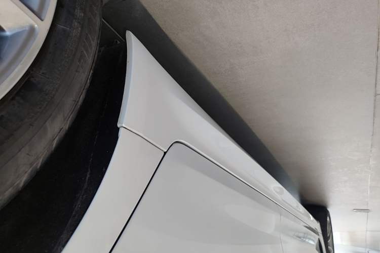 Used BMW 5 Series 2019 525Li M Sport Package Left Side Sill