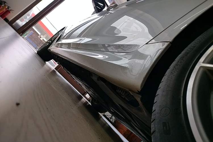 Used BMW 5 Series 2019 525Li M Sport Package Left Side Sill
