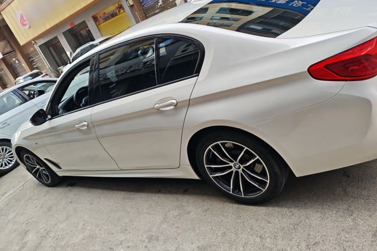 Used BMW 5 Series 2019 525Li M Sport Package Left Side