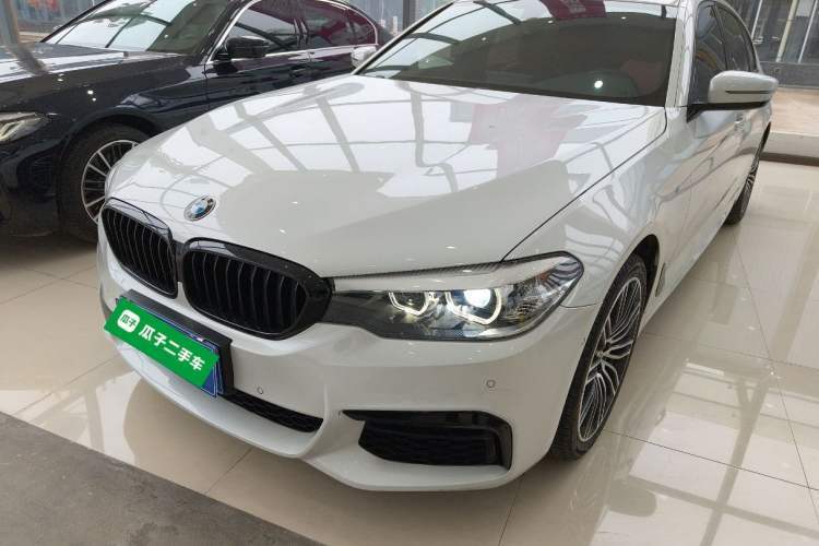 Used BMW 5 Series 2019 530Li Leading Model M Sport Package Guazi used car, China used car export, Used car for sale, Used  cars, Cheapest cars for sale
