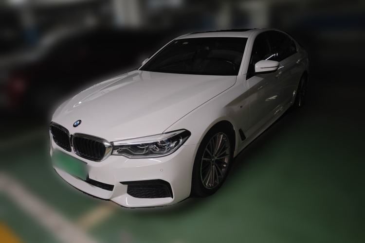 Used BMW 5 Series 2019 530i M Sport Package Guazi used car, China used car export, Used car for sale, Used BMW cars, Cheapest cars for sale