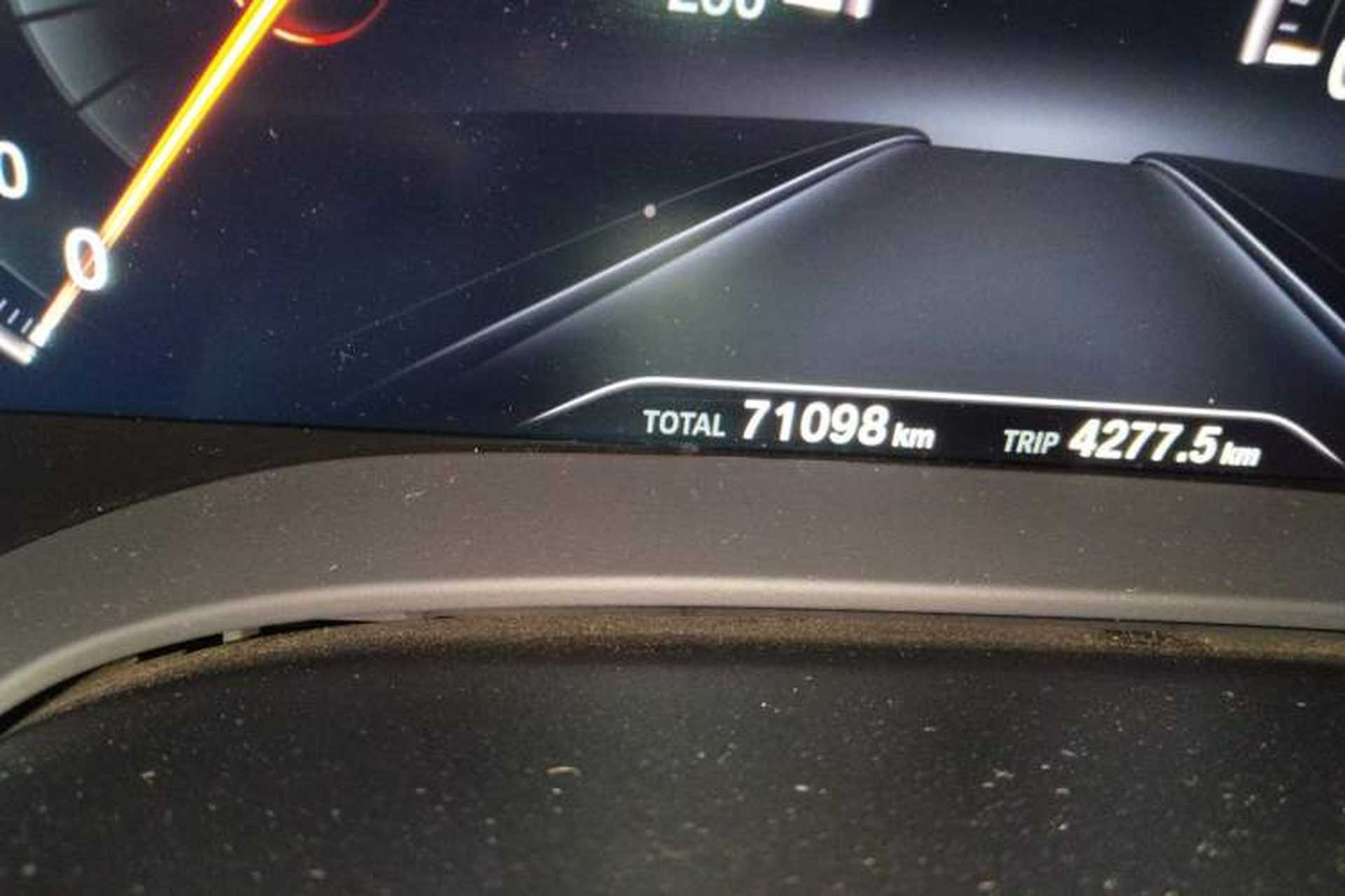 Used BMW 5 Series 2019 Facelifted 530Li Leading Edition Luxury Package Odometer Close Up