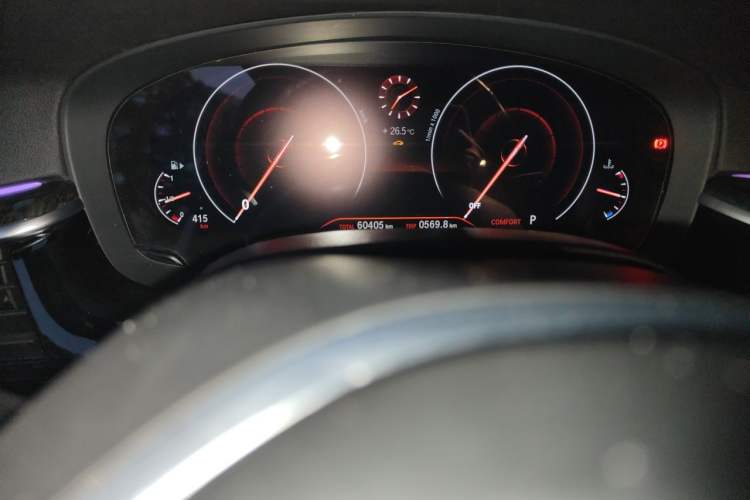 Used BMW 5 Series 2019 525Li M Sport Package Odometer Close Up