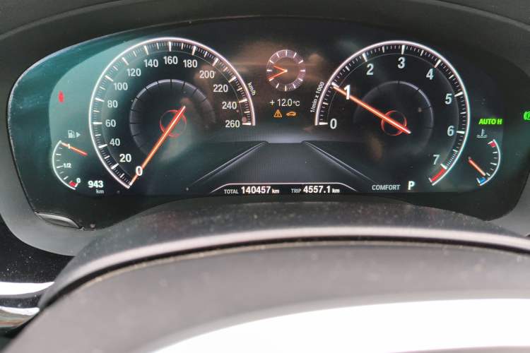 Used BMW 5 Series 2019 Restyled 525Li M Sport Package Odometer Close Up