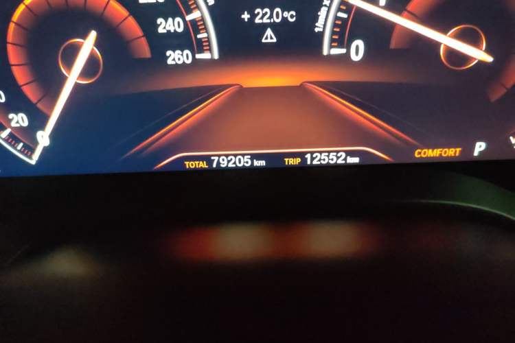 Used BMW 5 Series 2019 530Li Luxury Edition Premium Package Odometer Close Up