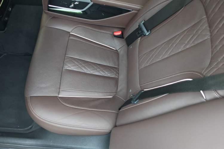 Used BMW 5 Series 2019 530Li xDrive M Sport Package Odometer Close Up