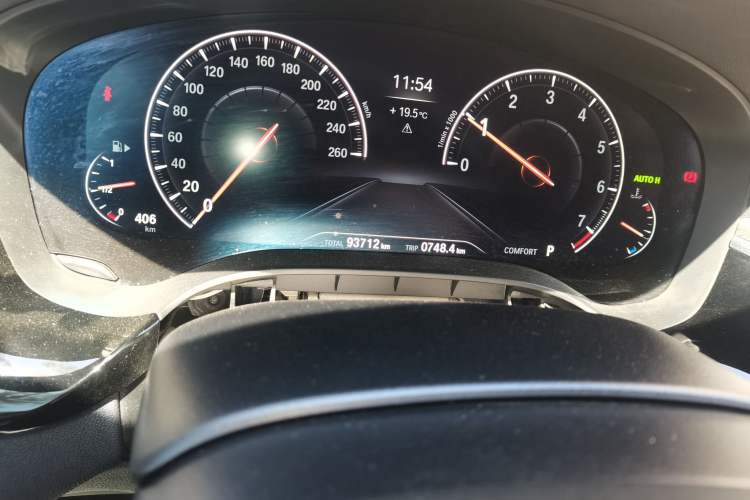 Used BMW 5 Series 2019 525i M Sport Package Odometer Close Up