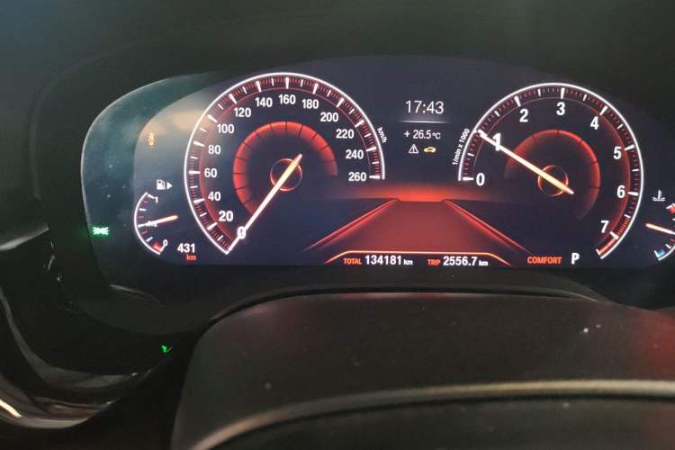 Used BMW 5 Series 2019 525Li M Sport Package Odometer Close Up