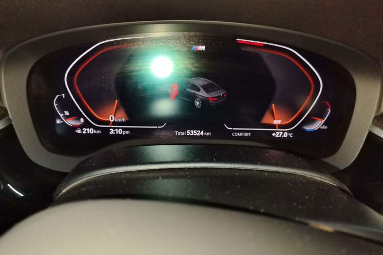 Used BMW 5 Series 2019 Facelifted 530Li Leading Edition M Sport Package Odometer Close Up