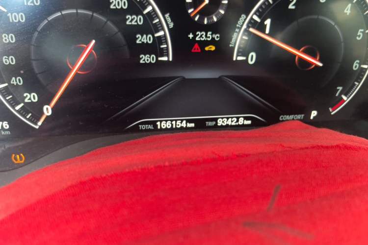 Used BMW 5 Series 2019 Restyled 525Li M Sport Package Odometer Close Up