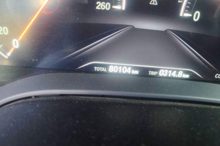 Used BMW 5 Series 2019 525Li M Sport Package Odometer Close Up