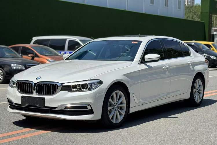 Used BMW 5 Series 2019 Updated 530Li xDrive Luxury Package Guazi used car, China used car export, Used car for sale, Used cars, Cheapest cars for sale