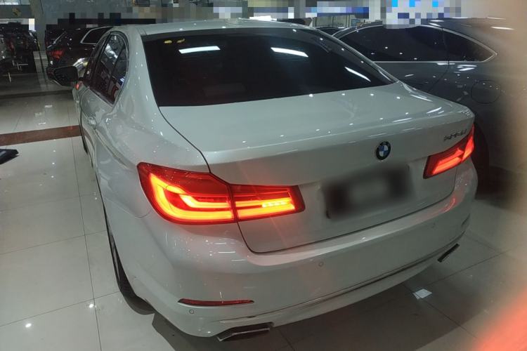 Used BMW 5 Series 2019 525Li Luxury Package Rear Left 45 Deg