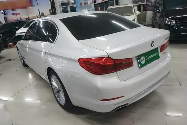 Used BMW 5 Series 2019 525Li Luxury Package Rear Left 45 Deg