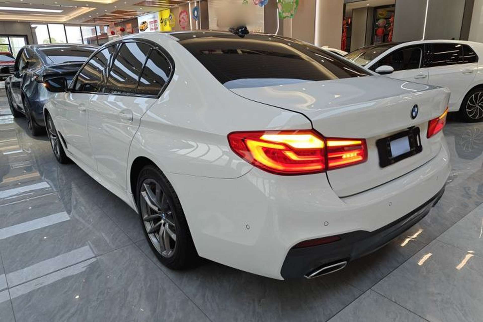 Used BMW 5 Series 2019 525i M Sport Package Rear Left 45 Deg