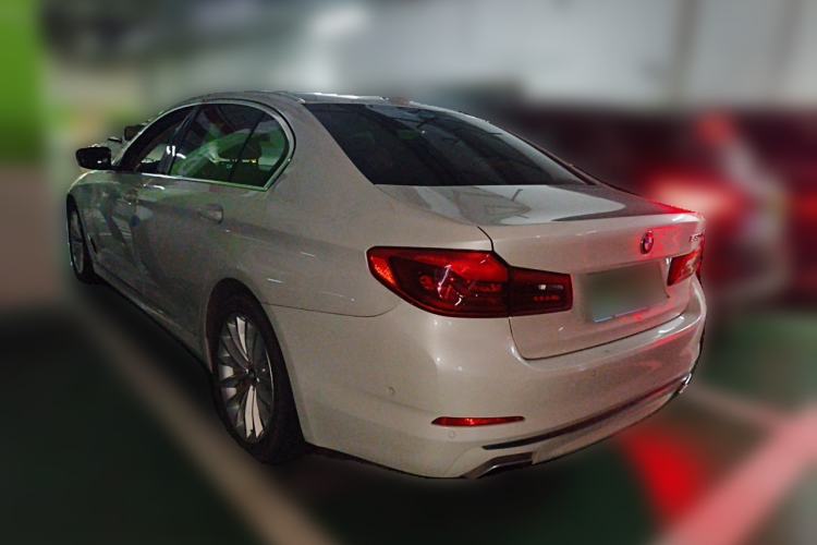 Used BMW 5 Series 2019 Facelifted 530Li Luxury Edition Premium Package Rear Left 45 Deg