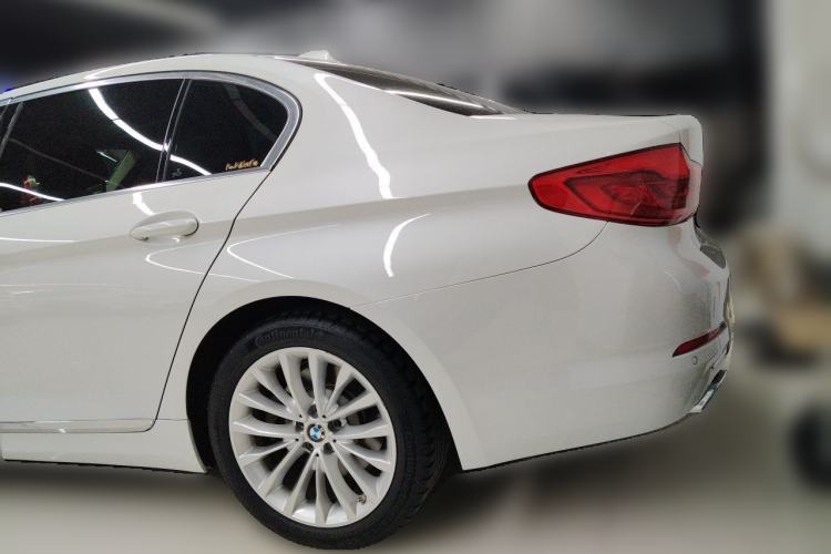 Used BMW 5 Series 2019 530Li xDrive Luxury Package Rear Left 45 Deg