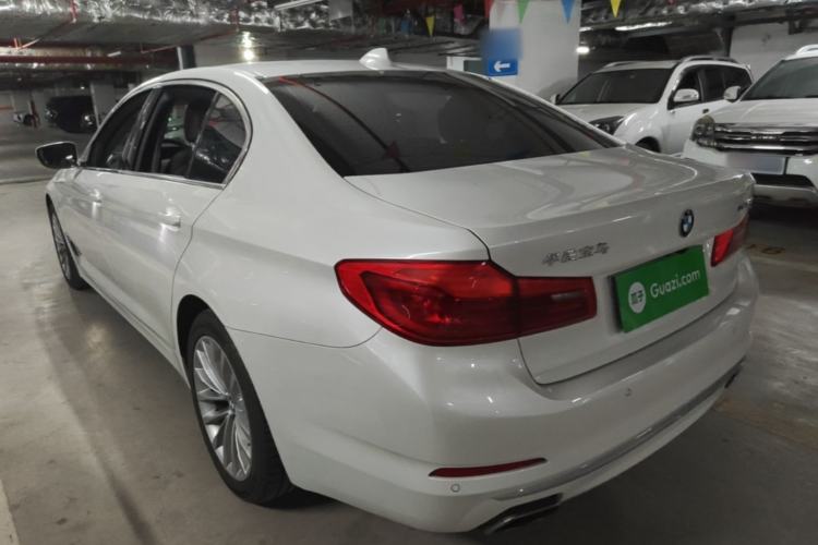 Used BMW 5 Series 2019 525Li Luxury Package Rear Left 45 Deg