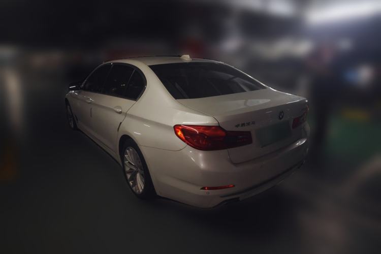 Used BMW 5 Series 2019 525Li Luxury Package Rear Left 45 Deg