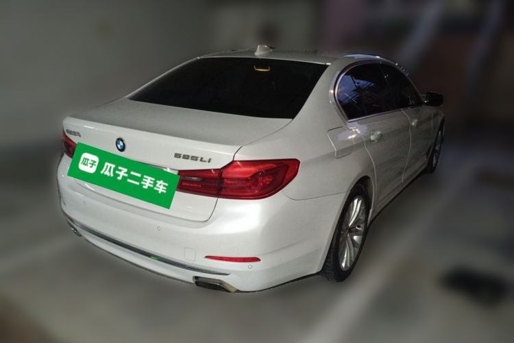 Used BMW 5 Series 2019 525Li Luxury Package Rear Right 45 Deg