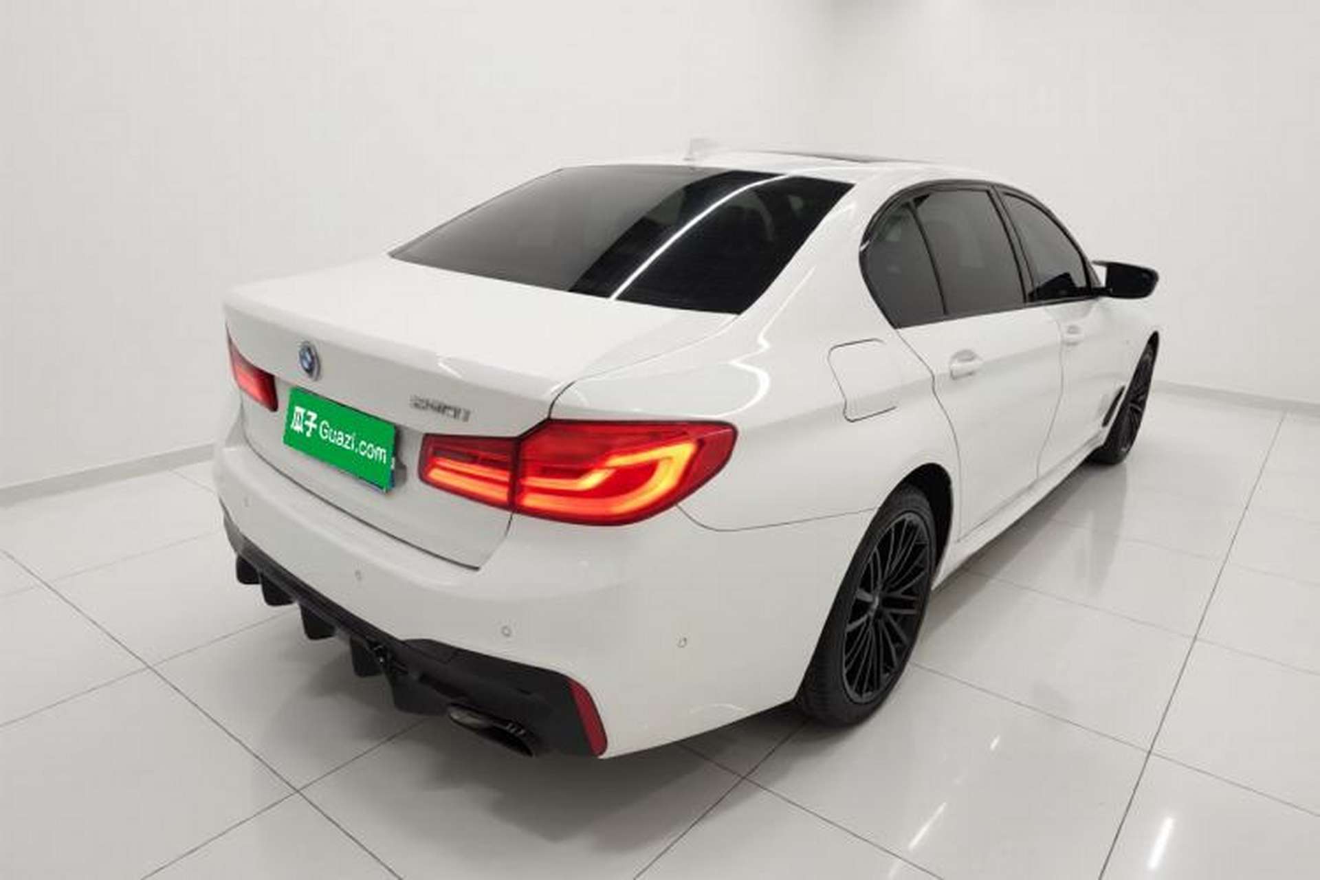 Used BMW 5 Series 2019 530Li Leading Model M Sport Package Rear Right 45 Deg